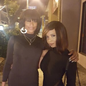 Elise Neal Instagram - Wishing all of u had a cute #galentinesday 🩷( here's a few of the beautiful inside and out boss women I love - ( and remember, The greatest love is loving yourself to be able to love others❤️) #spreadlove #happyvalentinesday too yall!!