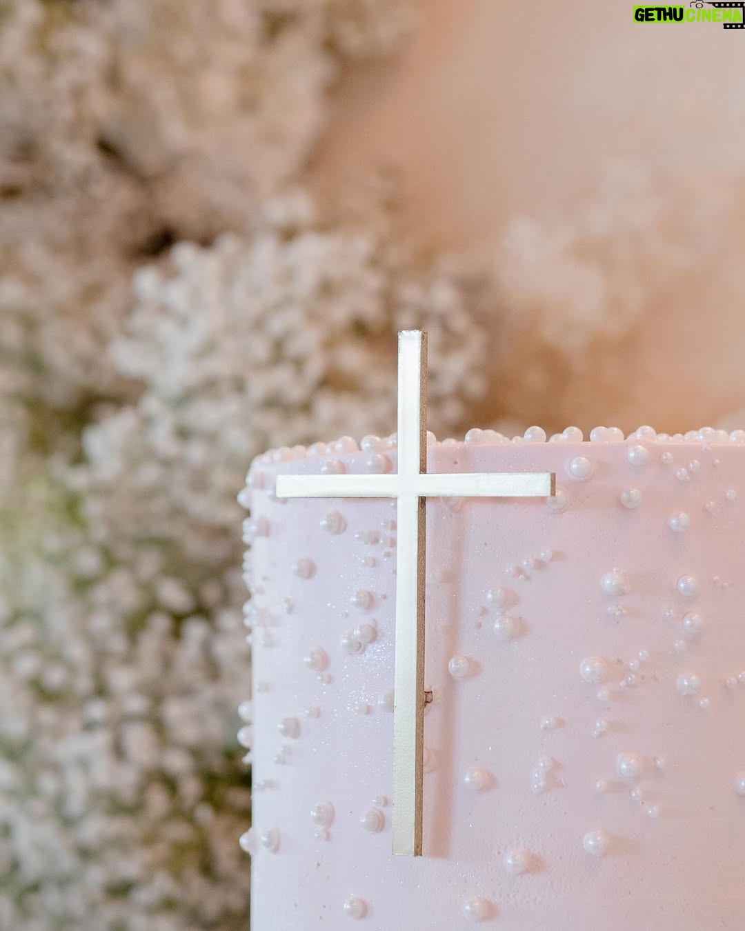 Ellen Adarna - 124.4K Likes - Lili’s Baptism ❤️🙏🏻
Big thanks to @labellefete and @bloomseventstyling for making everything picture-perfect ❤️
@marcrancy for Lili’s beautiful dress 🥰
The sweetest cake by @cubcakesphilippines 🎂
And all the precious moments captured so beautifully by @cocoonstudioph 📸