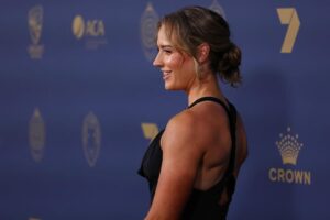 Ellyse Perry Instagram - A great night to celebrate a really special year for all of Australian cricket 💚 💛