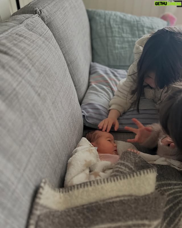 Emelie Forsberg - 44.9K Likes - Last week we became a family of 5 ❤️
The baby bubble is a nice place to be in!