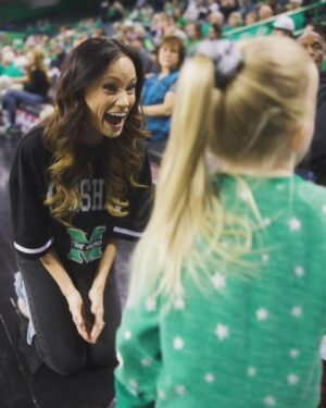 Emily Calandrelli Instagram - Grateful for so many things as I leave my home state. West Virginia, I love you. 🫶🏻 @marshallu thank you for believing in me 💚

Photos from Brock Burwell and Perry Bennett! 🙌🏼