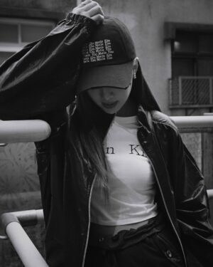 Emma Wu Instagram - 終於沒那麼冷了🤍🤍🤍
@matinkim_magazine_tw
@matinkim_magazine 
@me30official 
@Tastboutique