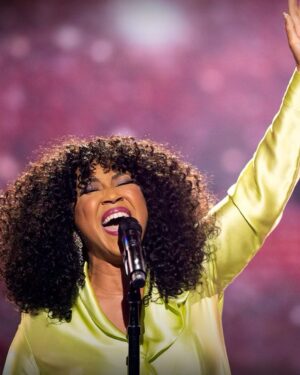 Erica Campbell Instagram - I’ve been having a little fun playing with A.i!😆
I’m loving these🤣