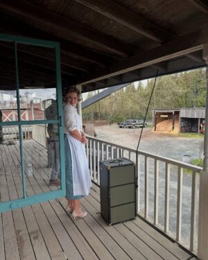 Erin Krakow Instagram - #SPS 🎠