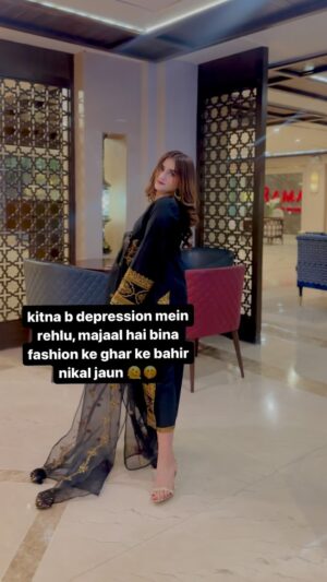Esha Shah Instagram - related? 🙊😐