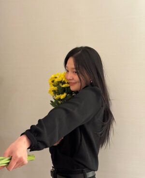 Esom Instagram - 🌬️