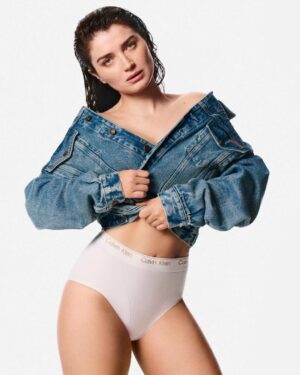 Eve Hewson Instagram - 🖤 CALVIN KLEIN SHAPEWEAR 🖤

Thank you to the incredible team @calvinklein and the best @charlottemwales for making me feel so special. I had a blast this day. What an honour to be your girl. 🤍

Cc @katiekslater @josephthorntonallan 💐