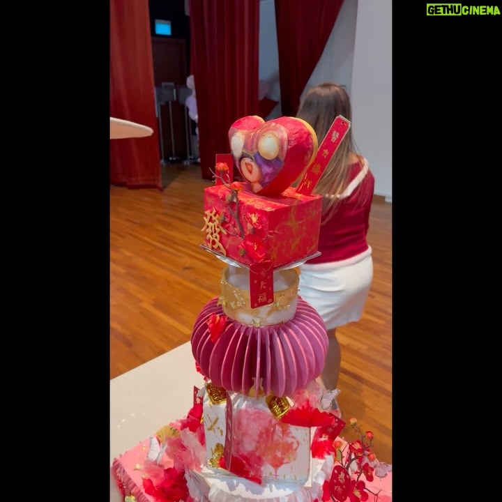 Fann Wong - 7.1K Likes - A big shoutout to everyone who made my day extra special with your love and birthday vibes ❤️❤️❤️❤️@aiainbaby 我爱你❤️😝😚
@friendsofclassic Thank you for helping us create beautiful memories for our elders.
@zachleong Thank you once again for making my birthday celebration extra sweet!
@fannaticfannclub
@cgppersonnel
