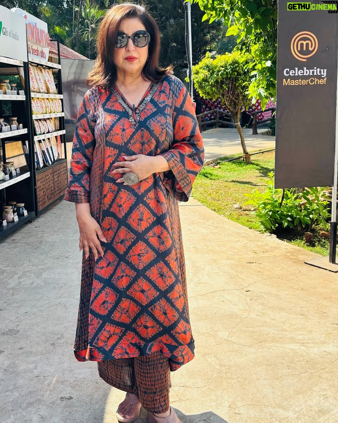 Farah Khan - 166.4K Likes - My happy place.. with happy people.. @masterchefindiaofficial #celebritymasterchef @sonytvofficial Styled by: @iamkenferns