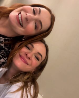 Felicia Day Instagram - Thank you @fanexpocleveland! Had an amazing time with so many friends, haven’t seen this many #supernatural cast together in a while!!!! Ohio you rock!