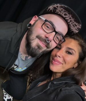 Felissa Rose Instagram - THANK YOU @milwaukee_horror_con for an OUTSTANDING weekend!!! We all had such a blast! I loved seeing all my friends and we enjoyed every moment!!! Love you CJ and the entire team! Thank you Travis, Trish, Jimmy, Josh and all the volunteers!!! This show was simply amazing and it definitely takes a village!! I love my horror fam and I’m so happy we get to share these cherished moments!!! Hope everyone has a great week ahead!!!🎉🎉♥️♥️