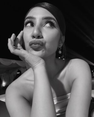 Fita Anggriani Instagram - Ubur ubur ikan lele …