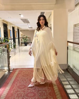 Fiza Ali Instagram - 💟
“A woman in white is a vision of purity, elegance, and timeless beauty” #WhiteDress #ElegancePersonified #TimelessBeauty @vestispret