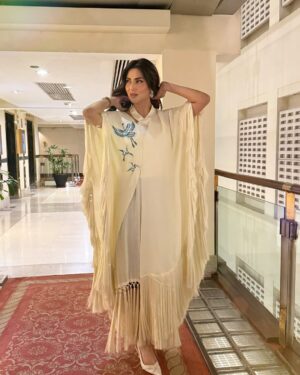 Fiza Ali Instagram - 💟
“A woman in white is a vision of purity, elegance, and timeless beauty” #WhiteDress #ElegancePersonified #TimelessBeauty @vestispret
