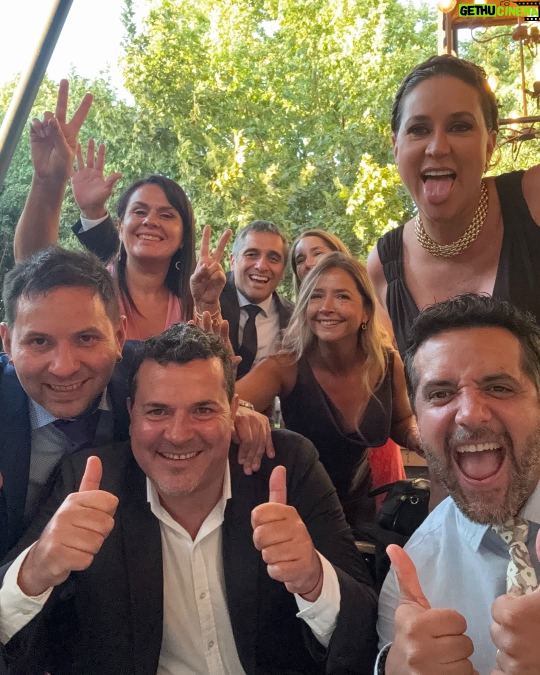 Flaviana Seeling - 15.6K Likes - Primera salida oficial con nuestra pancita !!!! Matrimonio de nuestros amados amigos !!!! @sofi.vsg @lazoantonioaguilera
Mi enterito amado es de @madremia.cl 😍