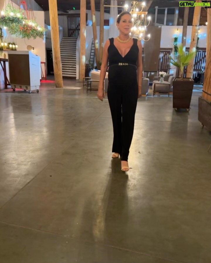 Flaviana Seeling - 15.6K Likes - Primera salida oficial con nuestra pancita !!!! Matrimonio de nuestros amados amigos !!!! @sofi.vsg @lazoantonioaguilera
Mi enterito amado es de @madremia.cl 😍