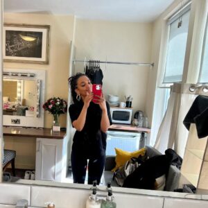 Freema Agyeman Instagram - Nurse tings. 
Thanks to @whatsonstage and everyone who voted for me for this award. 
Follow your dreams folks. Periodt. 
#romeoandjuliet