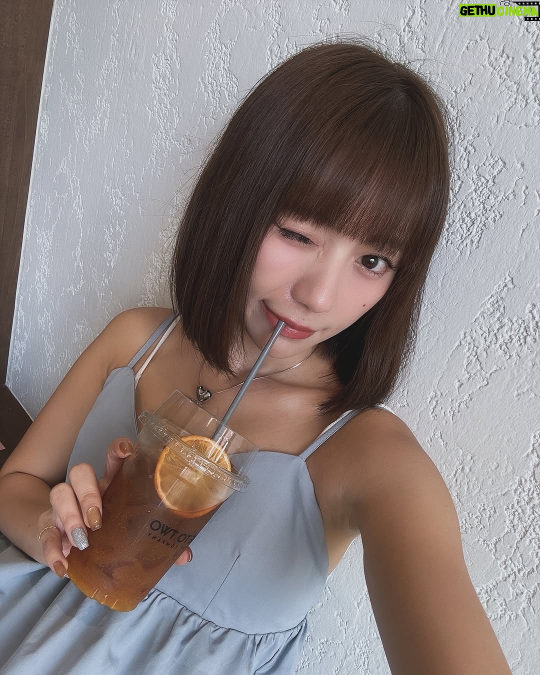 Furby Chen - 3.3K Likes - -
最喜歡分開旅行了🤭💖
晚上記得看播出🇹🇭
在曼谷喝到一家超好喝的orange Americano🤩
它整個味道跟比例就是完美
我好想喝!!!!
吼唷 我回來台灣就沒喝到滿意的🤨
快點推薦我好喝的😖