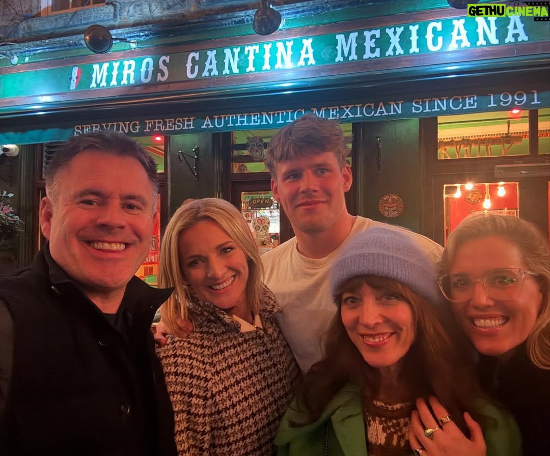 Gabby Logan - 9.6K Likes - Edinburgh you are a beaut.
@kennylogan11 @reuben_logan @alidoesmakeup
@scotlandteam @kerrynortongriffith @johnbarc @jiffyrugby @amyirving
NB - coat by Scotland’s finest @johnstonsofelgin