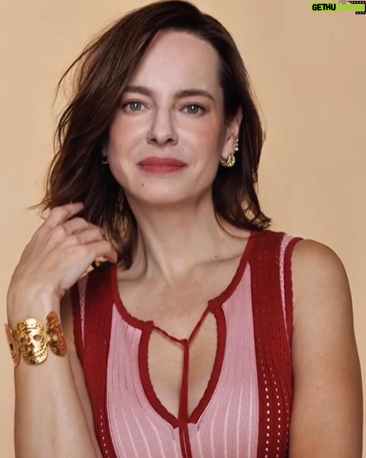 Gabriela Platas - 4.3K Likes - Varios años de puro rock and roll 🤘🏻 🎂
Mi cumpleaños es una oportunidad para agradecer todo lo chido que me pasa desde que despierto, también es mi oportunidad de comer pizza en inmensas cantidades sin que nadie se atreva a juzgarme y por último, es el día en el que oficialmente soy mayor que @fastlicht por unos meses.
Por más cumpleaños bonitos!!! 🥳✨🤍
📸 @zumatalent_
