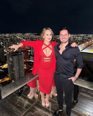 Gabriela Spanic Instagram - Obrigada meus amigos por esse lindo aniversário juntos! Obrigada meus fãs por todas as mensagens, estou lendo todas. Total!