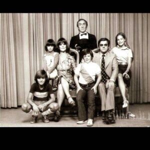 Gabriela Toscano Instagram - La Multifamilia #viejocanal 7 #DianaMagi #JuanCarloDual #CarlosGros #Marcelo y Carla Chimento # Gran Recuerdo.