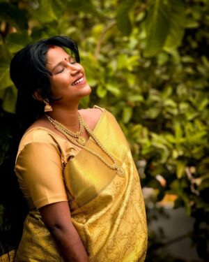 Gabriella Sellus Instagram - 🌼
Saree @vm_collections2024
Jewellery @natchatra_collections