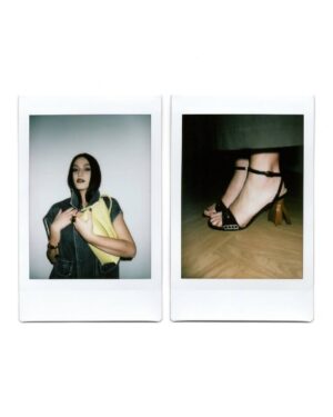Gaia Gozzi Instagram - Fashion week, cibo e chaotic energy per ricordarvi che tra 20 giorni esce il mio nuovo disco ROSA DEI VENTI 🌬️🌹