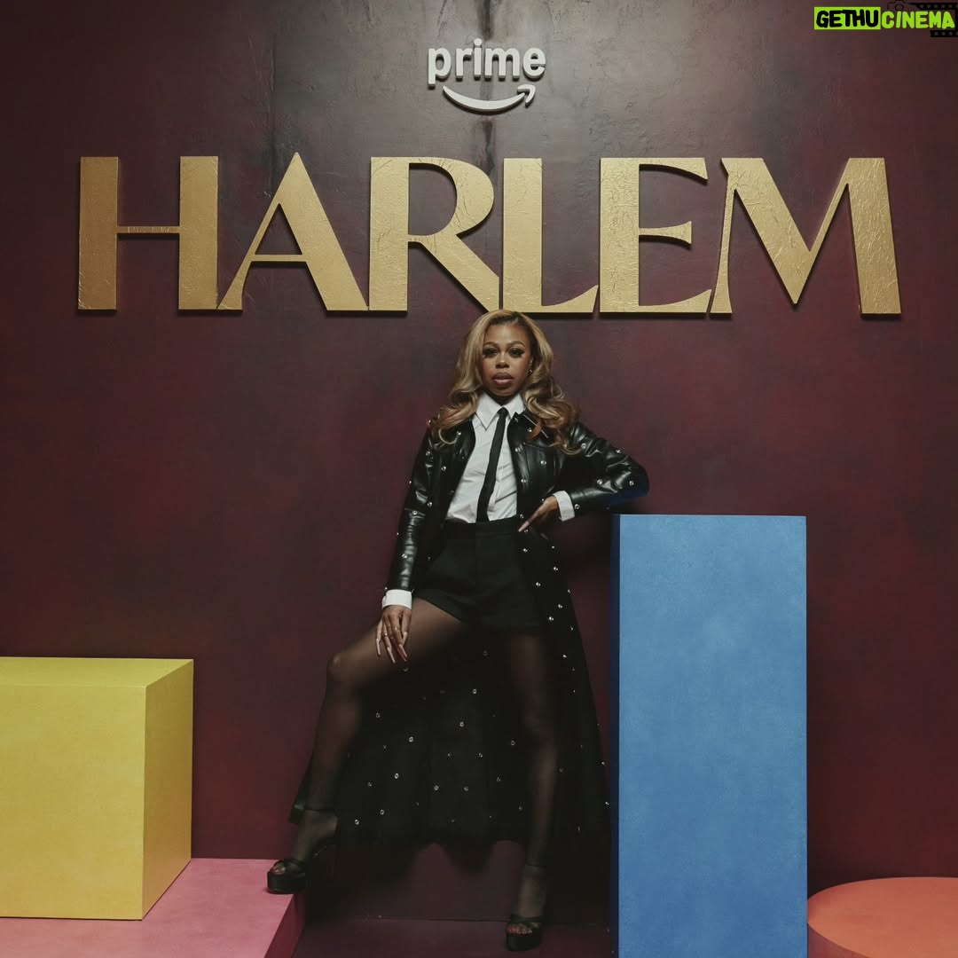 Gail Bean - 28.9K Likes - PROUD BESTIE ALERT @imalcolmmays Mmm 🎶 out now on all platforms!
.
Random fact: When I booked @harlemonprime I was in the car rushing from Malcolm's place in Jersey back to Brooklyn for my callback. I opened my laptop to check the time x I must've been in LA when I set my calendar notification bc the time was 3 hours off x my callback was starting in 20mins🥴Malcolm said have the car come back to his place x so it did but as we pulled up my audition just begun so I couldn't get out the car. I had the driver lock the doors x he stood outside while I did my callback only for me to open the door x say I didn't book it x they probably hate me bc I was literally in a moving vehicle during the audition. Malcolm in typical Malcolm fashion replies, "shut up, you're gonna book it x everyone's gonna love you bc you're Gail Bean." I roll my eyes x say whatever then we go inside bc now I feel bad for bombing an audition. A few days later we get the call, I booked it! So it was only right we attend the Harlem finale party together. Ending how it all started, with my bestie ❤️✊🏾👑 thanks muchos Malcolm Mays the Great! *turns up the 🎶blasting Mmm*
💄 @maddydollfacee
💇🏾♀️ @marjthestylist
STYLIST @apuje @wardrobe.nyc
🧥 @awake_mode
👠 @flordemariacollection
💅 @pickacolorbrooklyn