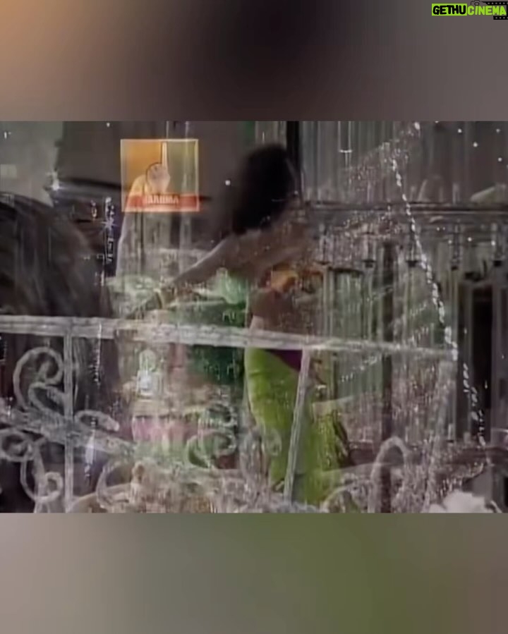 Gal Costa - 31K Likes - 🎊🥁 O carnaval tá chegando! Estão animados?
Gal maravilhosa no desfile histórico da escola de samba Mangueira com enredo em homenagem aos Doces Bárbaros, em fevereiro de 1994. A escola não ganhou o campeonato, mas o samba enredo “Atrás Da Verde-Rosa Só Não Vai Quem Já Morreu” (1994) se tornou um clássico da escola carioca. Concordam?
Vídeo: @g1
#GalCosta #EquipeGal