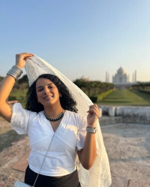 Gautami Kawale Instagram - The golden hour was simply giving! 🌇
#candid 

Last round of pics from Agra lol
Top from @unblockbyjenny 🦢

#portrait #tajmahal #taj #mehtabbagh #curls #curlyhair #indian #ethnic #fusion #travel #india #agra #tourism #indiatourism #indiatravel 
Clicked by @abhyudaya_mohan bhai iss baar credit dena hi padega these are too good