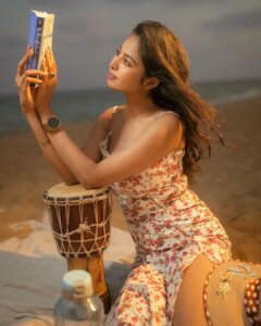 Actress Gayathri Sri HD Photos and Wallpapers July 2025