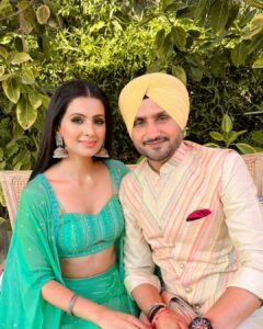 Actress Geeta Basra HD Photos and Wallpapers March 2025