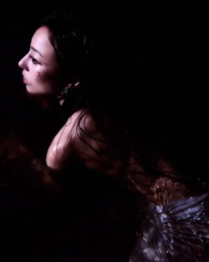 Gena Desouza Instagram - Finallyyyy feels right to post this! I planned this photoshoot two years ago when I was trying to find my way back to the present after feeling lost and stuck for so long. It was my way of reflecting on the lessons from my past journey and figuring out who I wanted to become. 🪷 

💪🏼team⭐️💕

Photos @chayaneey 
Asst @jjnnye 
Edited by me :3

Mua @minnietriesmakeup
Asst @anannamakeup
Hair @ms.yaranhair 
Stylish @bestshito
Jewelry @konnyle
Outfits @_thisistopper_ @chllychllaa
Asst @ladkaw_sk