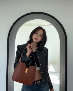 Geum Sae-rok Instagram - @celine #CELINECAMILLE #CELINE