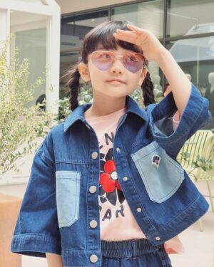 Gi So-you Instagram - #제품제공
ㆍ
ㆍ
곧 개학이다~~~♡
소유의  신학기룩은 KENZO 👕 👖 🎒 
ㆍ
ㆍ
@kenzokids_official
ㆍ
ㆍ
ㆍ
ㆍ
ㆍ
ㆍ
ㆍ
본 포스팅은 롯데 GFR로부터 제공받아 솔직하게 작성하였습니다
ㆍ
#겐조키즈#kenzokids #키즈브랜드#키즈옷#신학기룩#명품아동복#명품키즈#키즈옷추천#키즈선물#아동복추천#아동복#키즈스타일링#키즈룩#럭셔리키즈
#기소유#신학기룩👕👚 #센스쟁이❤️