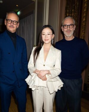 Gia Kim Instagram - @viktorandrolf Couture week 

📸 @jeremy.melloul
@platformprteam