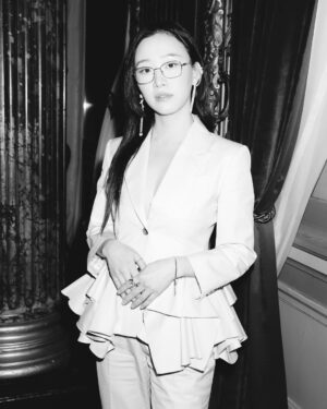 Gia Kim Instagram - @viktorandrolf Couture week 

📸 @jeremy.melloul
@platformprteam