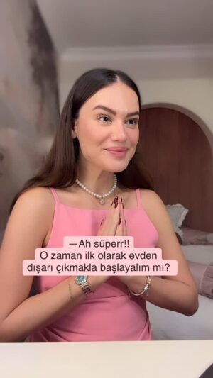 Gizem Denizci Instagram - Evden çıkmadan hayatının aşkını bulmayı bekleyenler burada mı? 🤭🤭🤭
.
.
.
#ilişkiler #date #kadınerkekilişkileri #relatable #eğlence #eğlencelivideolar #farkındalık #fun #girls