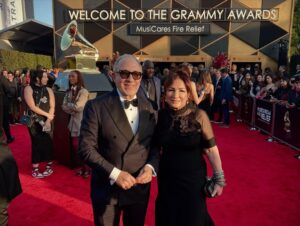Actress Gloria Estefan HD Photos and Wallpapers March 2025