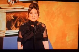 Gloria Estefan Instagram - Always honored to be a part of the @recordingacademy #Grammys and to introduce the incredible @shakira 👏👏👏 Siempre es un honor formar parte de la @recordingacademy #Grammys y presentar a la increíble @shakira