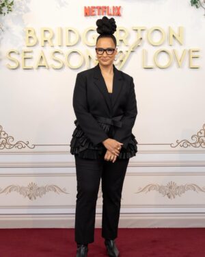 Golda Rosheuvel Instagram - Bridgerton Season of Love, Global Fan Event.

A privilege to chat with my dear friends and colleagues. Luke Tompson @yerinha_  and Jess Brownell . 
Topped up by our MC for the day the one and only Hugh Sachs. My Brimsley ❤️

Suit @huishanzhang 
Hair @dionnesmithhair 
Makeup @joyadenuga