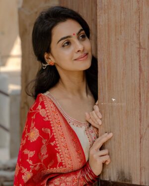Gopika Udayan Instagram - ✨
Happy holi!❤️
Captured by @fr_photoartist