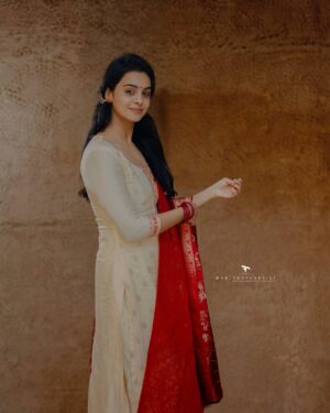 Gopika Udayan Instagram - ✨
Happy holi!❤️
Captured by @fr_photoartist