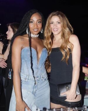 Goyo Instagram - El poder que llevamos las mujeres tiene la fuerza de transformar lo que sea ❤️‍🔥❤️‍🔥 @shakira @greeicy 🇨🇴 @ludmilla 🇧🇷🫢🔥 #bbmujereslatinas  @billboardlatin @billboard @telemundo