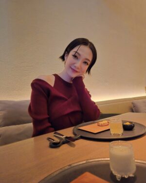 Grace Wong Instagram - Happy Valentine’s Day My Love 😙

感謝主，我哋20年可以相識，到到今時今日我只需要望住你個樣，望住你食得開心，談談近況，已經好心滿意足！🥰

Thank you Jesus for continuously teaching us to lay down ourselves and love one another better! Thank you for being my wonderful hubby! I wuv you! 🥰

Thank you @arborhk , chef @bjmlys_ and our wonderful waiter Herman for making our night so special! Amazing food and service that makes us wanna come back every year! Thank you to Samson @rubison_mkt for the sweet and thoughtful gift!!! 😊😊😊

#NordicCuisine
#vdaydinner❤️