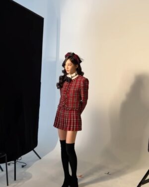Han Ji-eun Instagram - I’m ANNA💄 #애나엑스