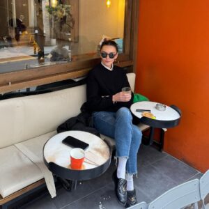 Hande Ataizi Instagram - #sunday ☕️
