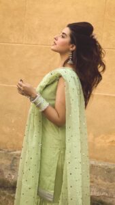 Actress Hareem Farooq HD Photos and Wallpapers July 2024