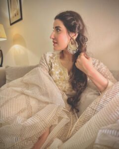 Actress Hareem Farooq HD Photos and Wallpapers March 2024